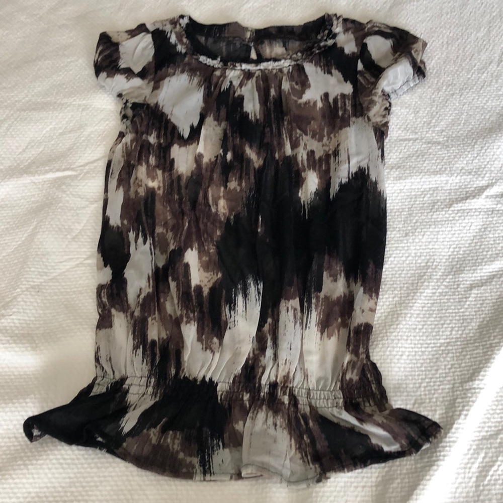 Patterned, short sleeve blouse